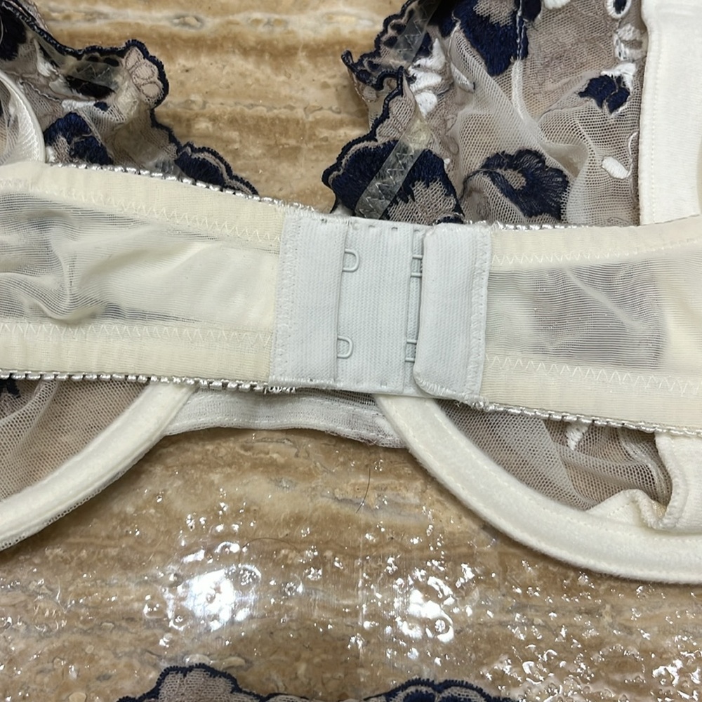 Beautiful Felina sexy 2pc embroidered matching bra/panty set - Picture 5 of 7